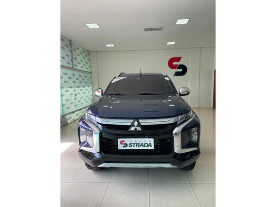 MITSUBISHI L200 TRITON 2.4 16V TURBO DIESEL SPORT HPE-S CD 4P 4X4 AUTOMÁTICO